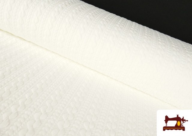 Vente de Tissu Maille pour Pull Tricot Tresse couleur Écru