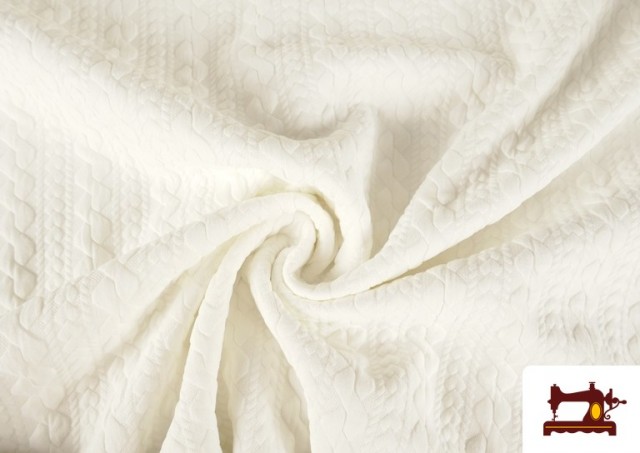 Tissu Maille pour Pull Tricot Tresse couleur Écru