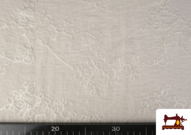 Vente de Tissu Viscose Brodée Blanche Florale