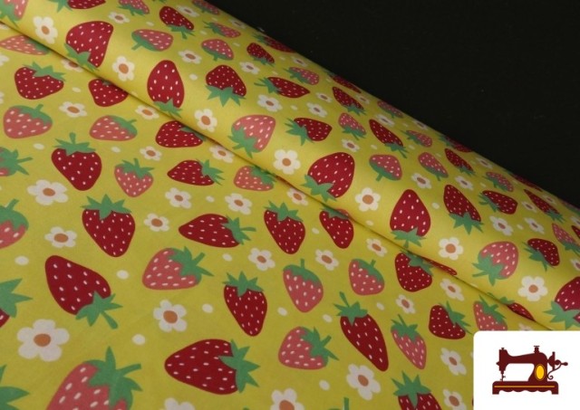 Tissu Coton Imprimé Fraises et Fleurs