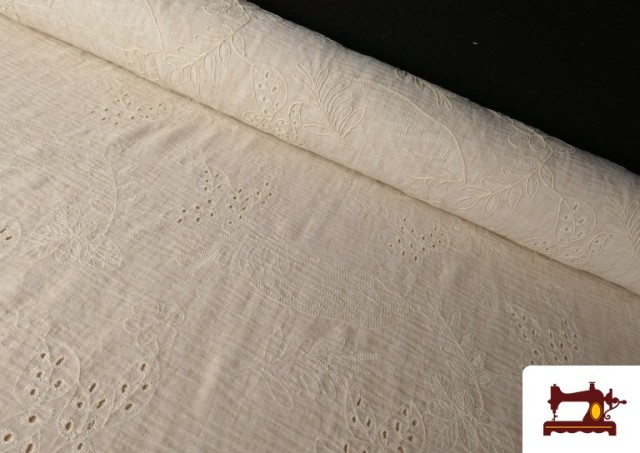 Acheter Tissu en lin brodé ajouré beige